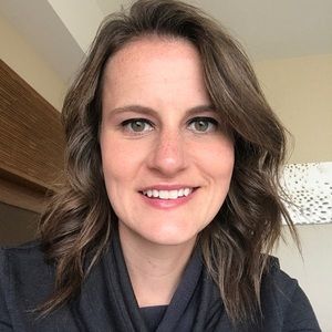 Meet your Posher, Joni